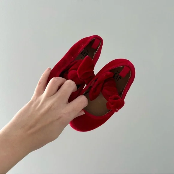 GAP Red Velvet Shoes - Picture 3 of 6